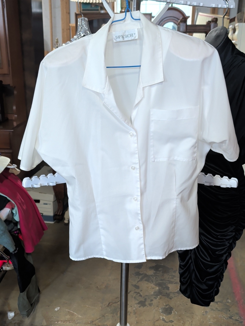 Vintage Ship'n Shore White Short-Sleeve Button Front Blouse